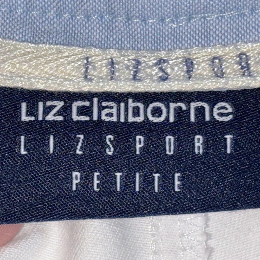Liz Claiborne Lizsport Women's‎ Petite 16 White Pleated Boyfriend Shorts
